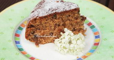 Рецепт Чайной коврижки с изюмом и орехами в мультиварке