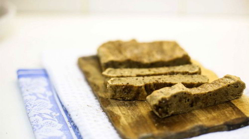 Как приготовить коврижку с черносливом и орехами