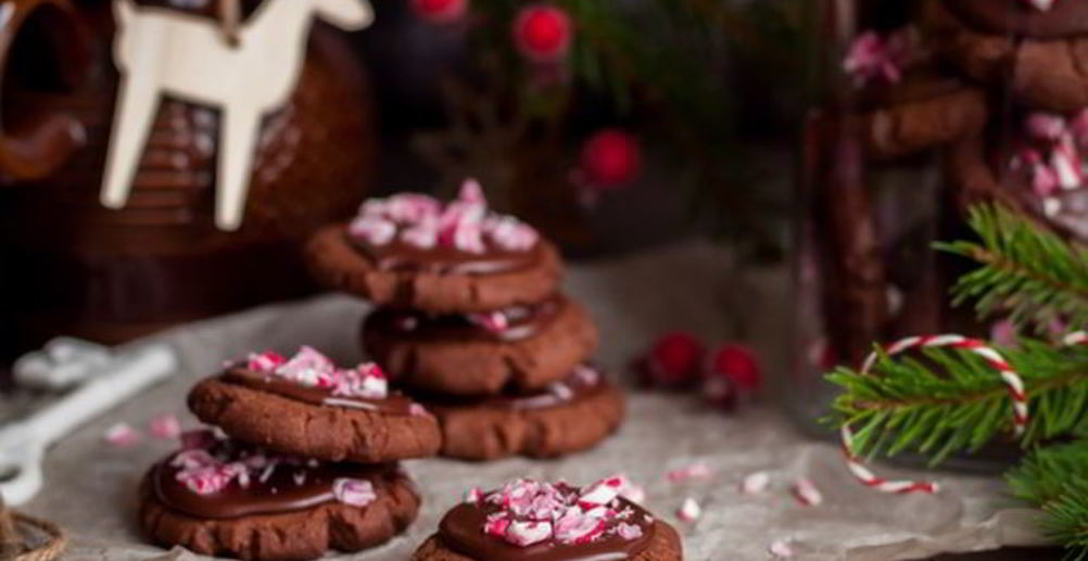 Рецепт шоколадную елку из профитролей croquembouche