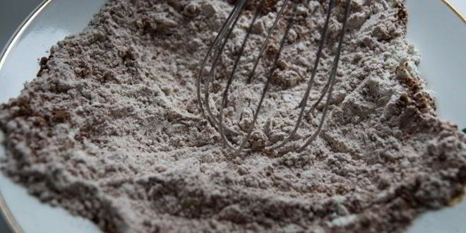 Рецепт шоколадных пряников с трещинками