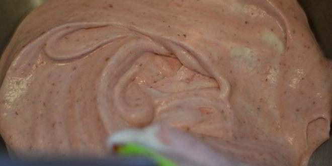 Рецепт клубнично-фисташковой шарлотка