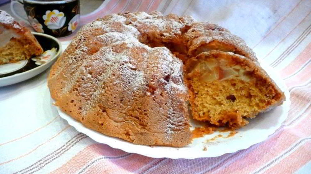 Как приготовить пирог шарлотка с грушей