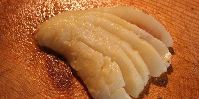 Рецепт шарлотки с грушами и орехами