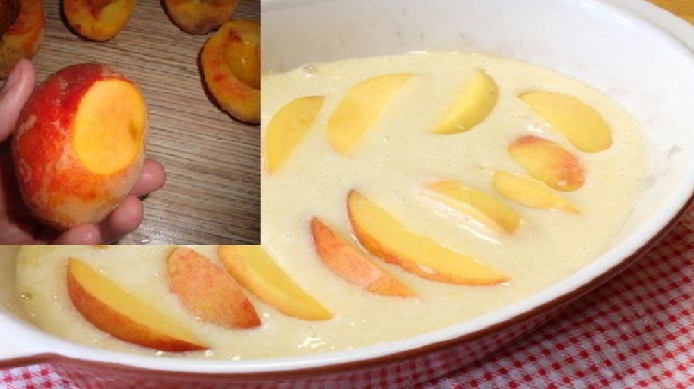Как приготовить шарлотку с персиками
