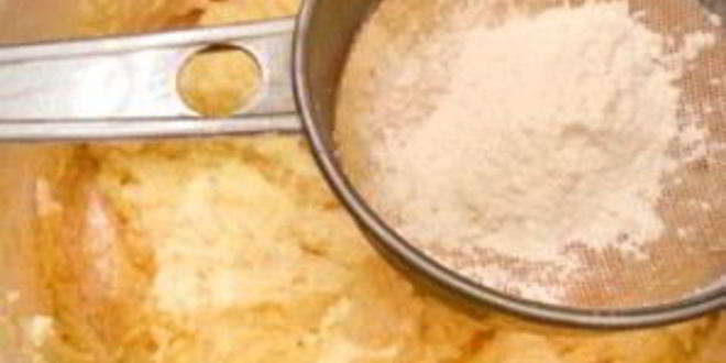 Рецепт шарлотки с творогом