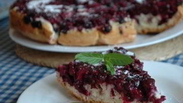 Рецепт Шарлотки со смородиной