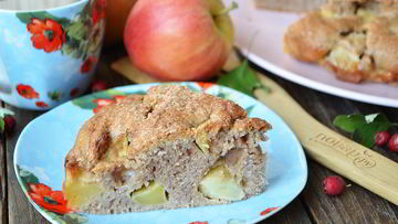 Рецепт Шоколадной шарлотки с яблоками