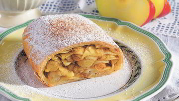 Рецепт Австрийского штруделя с яблоком