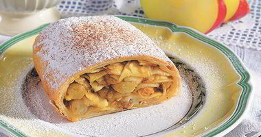 Рецепт Австрийского штруделя с яблоком