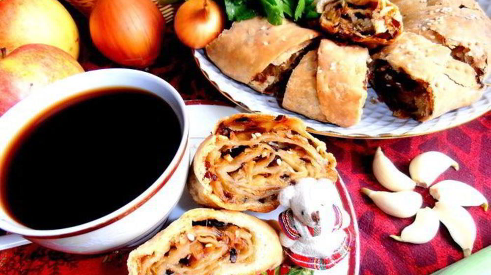 Как приготовить хрустящего постного штруделя с ароматной полезной начинкой