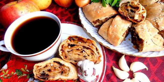 Рецепт хрустящего постного штруделя с ароматной полезной начинкой