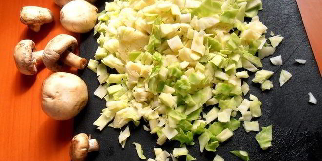 Рецепт хрустящего постного штруделя с ароматной полезной начинкой