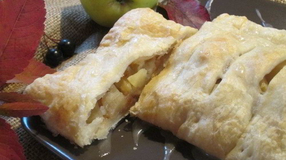 Как приготовить самого простого яблочного штруделя