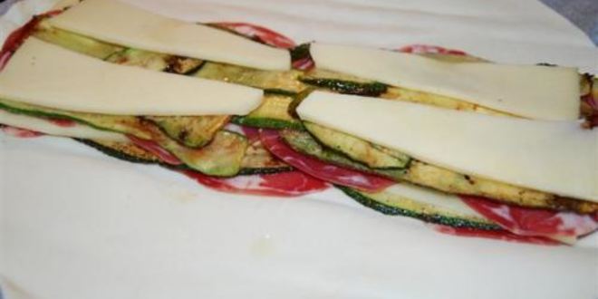 Рецепт штруделя с беконом и цукини