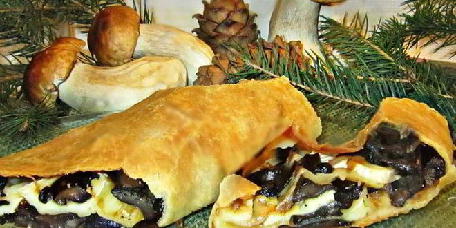 Рецепт штруделя с лесными грибами и сыром бри