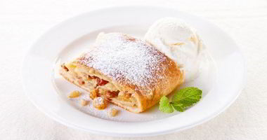 Рецепт Венского штруделя с яблоками и корицей