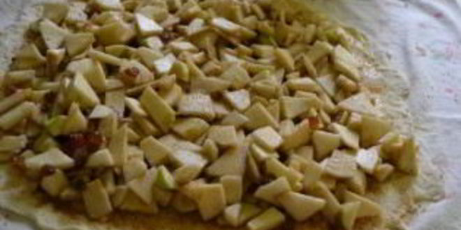 Рецепт яблочного штруделя из бездрожжевого теста