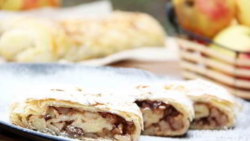 Рецепт Яблочного штруделя простого
