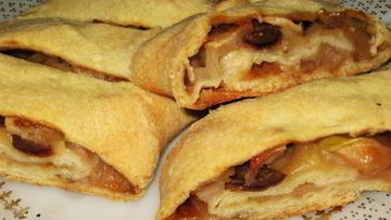 Рецепт Яблочного штруделя с изюмом