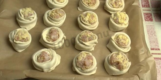 Рецепт слоеных слоек с курицей