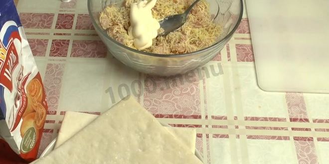 Рецепт слоеных слоек с курицей