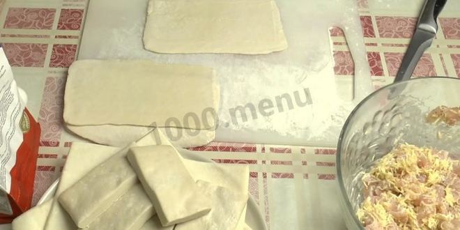 Рецепт слоеных слоек с курицей