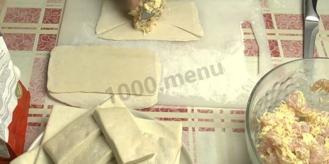 Рецепт слоеных слоек с курицей