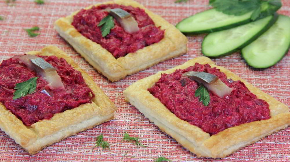 Как приготовить слойки коробочки с начинкой