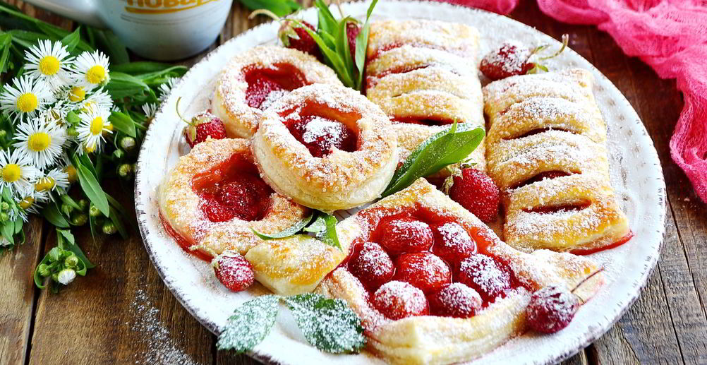 Рецепт ванильные капкейки с клубникой