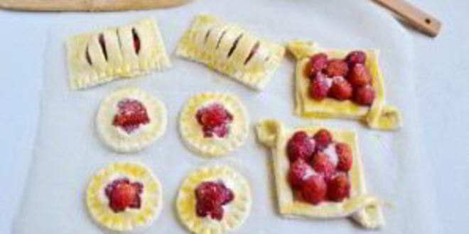 Рецепт слоек с клубникой