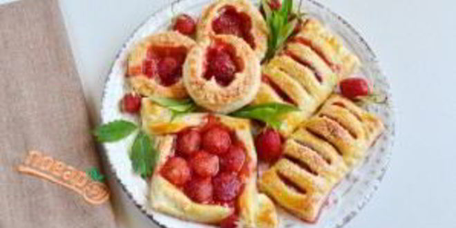 Рецепт слоек с клубникой