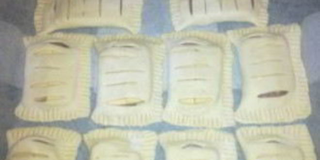 Рецепт слоек с колбасой