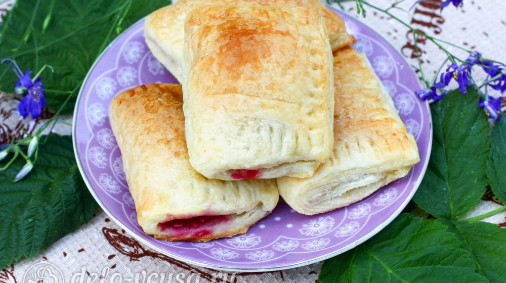 Как приготовить слойки с малиной