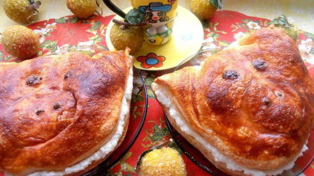 Как приготовить слойки с творогом румяные хрюши