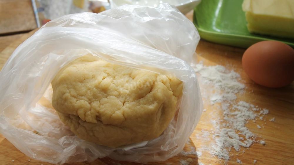 Как приготовить песочное тесто для сочников на сметане
