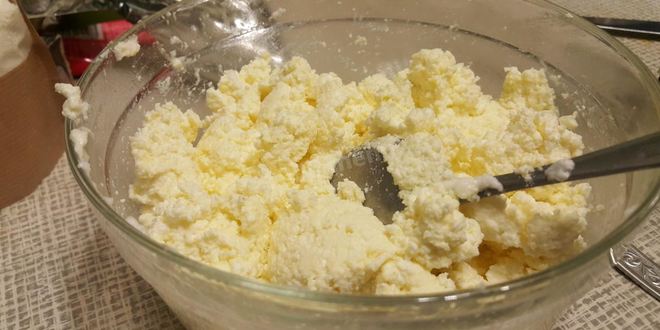 Рецепт пышных сырников с кокосовой мукой