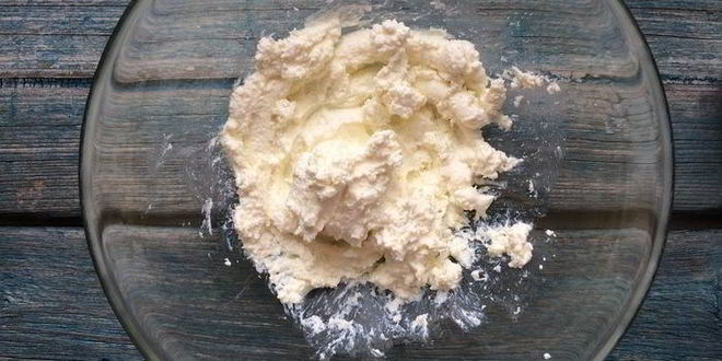 Рецепт сырников с шоколадом и манговым соусом