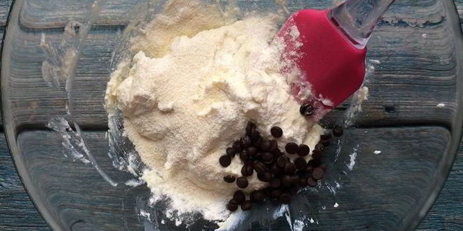 Рецепт сырников с шоколадом и манговым соусом