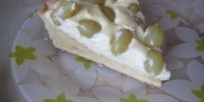 Рецепт творожника с виноградом