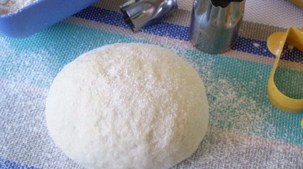 Как приготовить бездрожжевое тесто на кефире