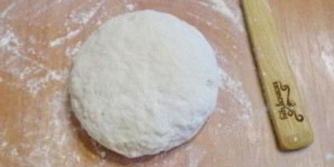 Рецепт бездрожжевого теста на кефире