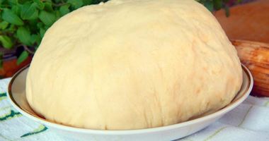 Рецепт Сдобного теста на молоке для булочек