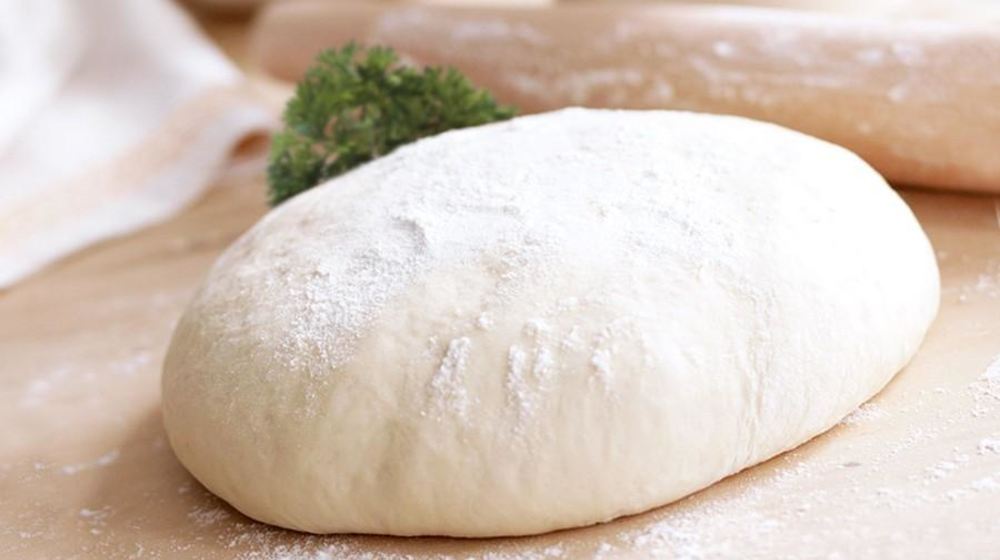 Как приготовить тесто для пирога без яиц просто