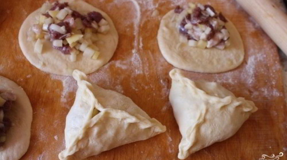 Как приготовить тесто для треугольников