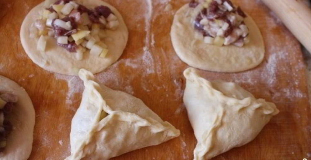 Рецепт тесто для чебуреков