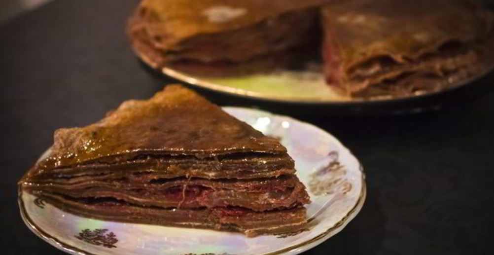 Рецепт блинный тортик с печенью и шпинатом