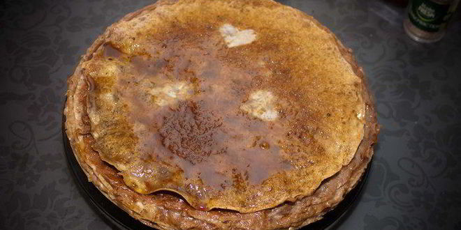 Рецепт блинного вишнево-шоколадный торт