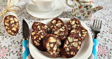 Рецепт Шоколадной колбаски торт из печенья вкусно и просто