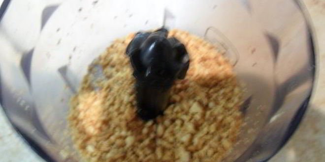 Рецепт торта с арахисовым крем-муссом без выпечки