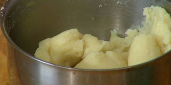 Рецепт фисташковых профитролей